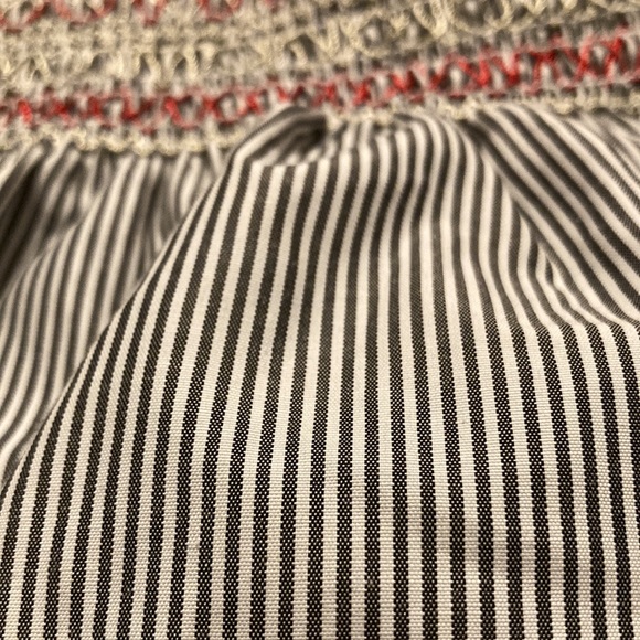 Style Envy striped smocked embroidered off the shoulder crop top - Picture 9 of 9